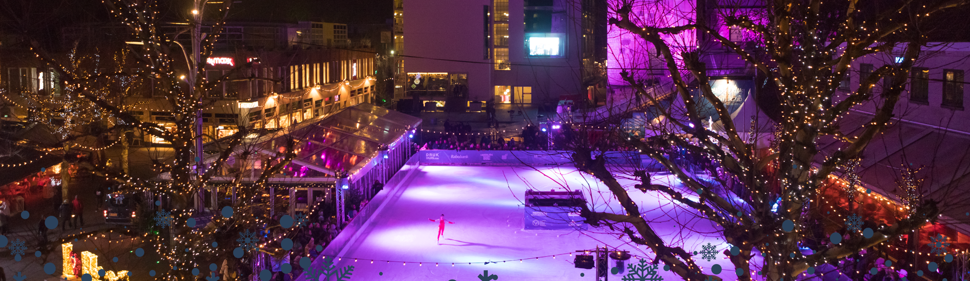 Schaatsbaan Wintertijd Heerlen in de avond