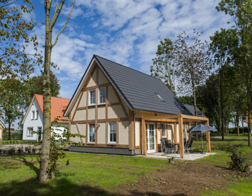 Vakantiehuisje met puntdak in vakantiepark waufsberg van landal. 