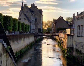 Kasteel Den Halder met Geul in Valkenburg aan de Geul (Groovypat)