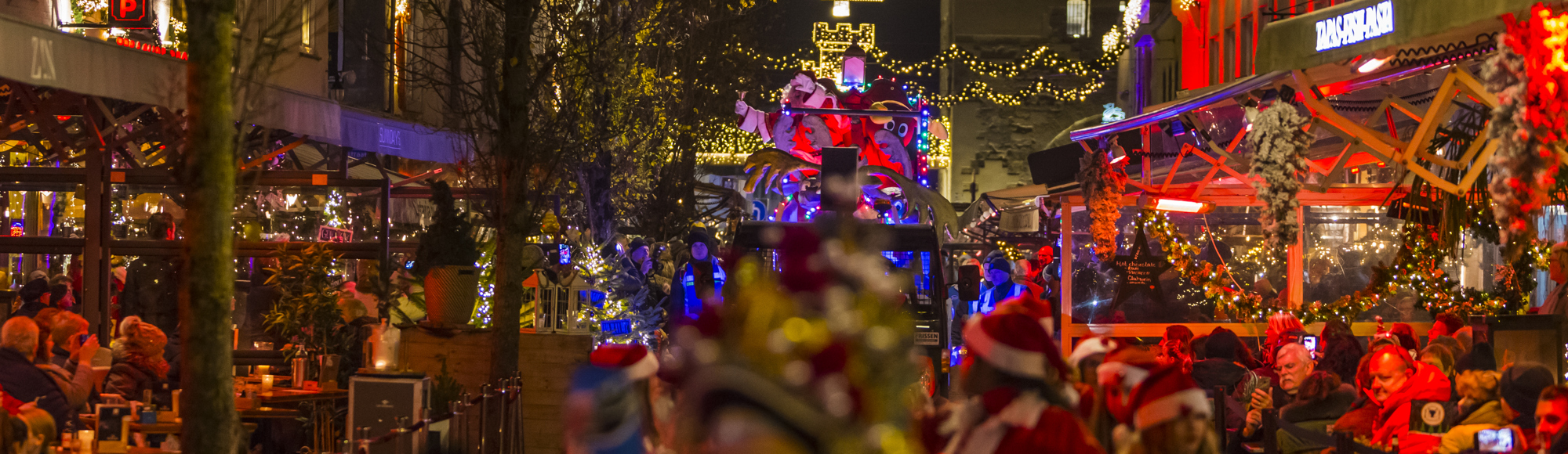 Christmas Fairytales Parade Kerstman En Rendier