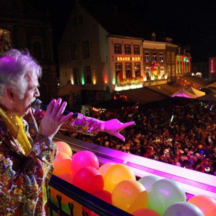 Kanon Van 'T Balkon in de avond in Sittard