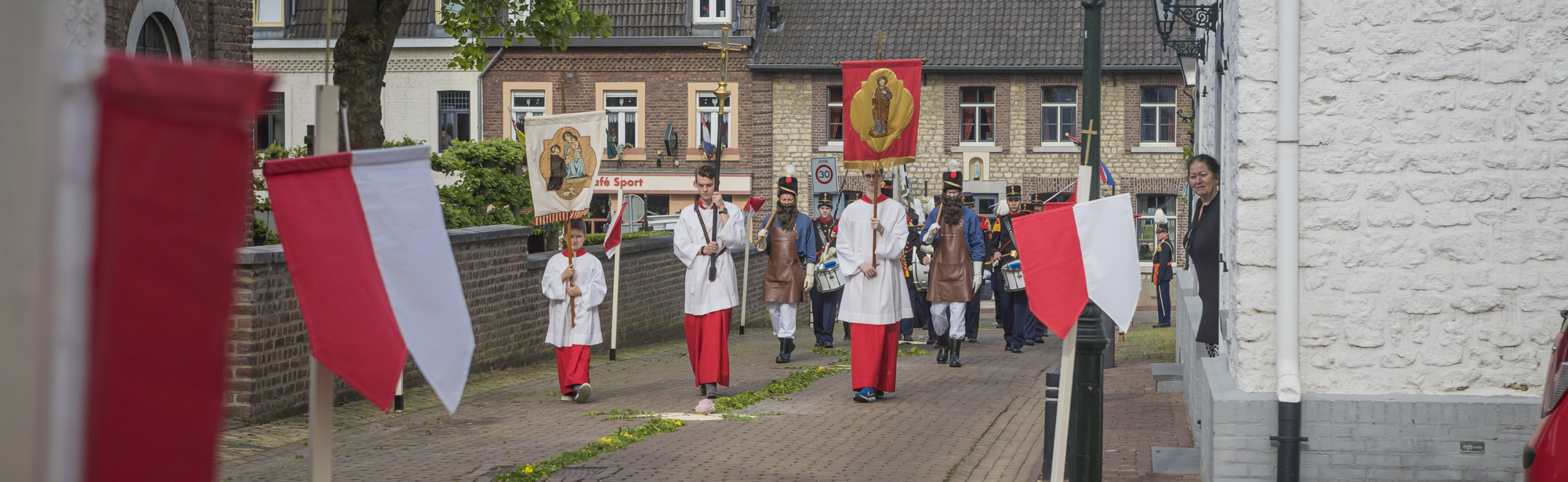 De processie in Eys 