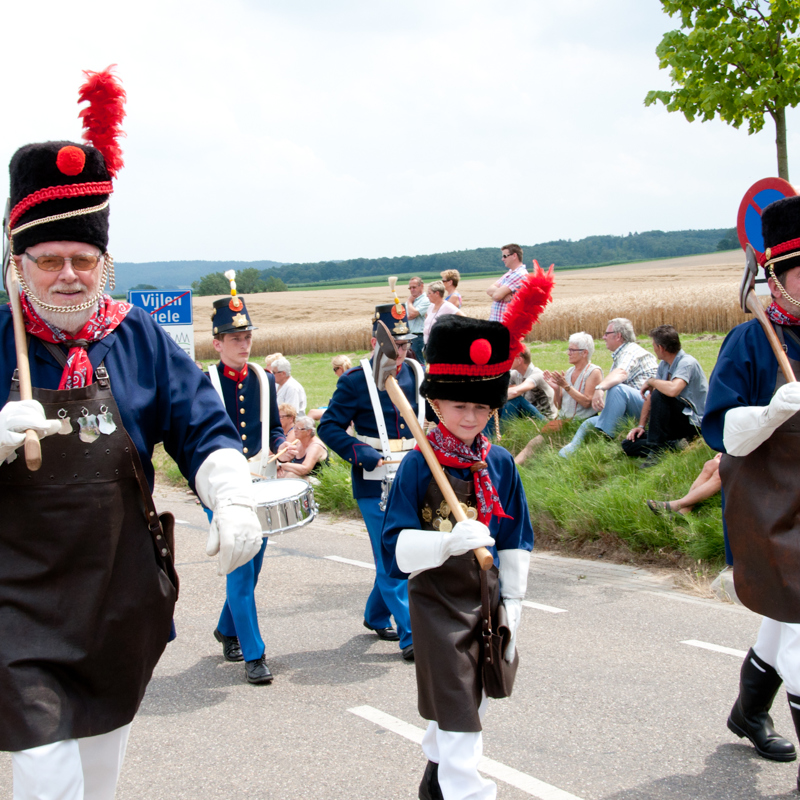 Wandelende Bielemennekes van schutterij