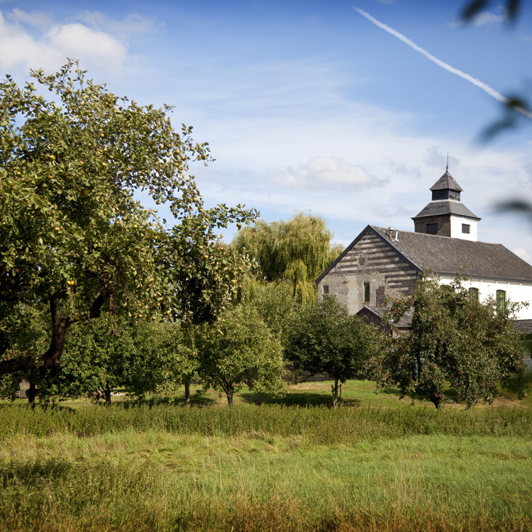 Zicht op Kasteeltje Eyckholt in Roosteren