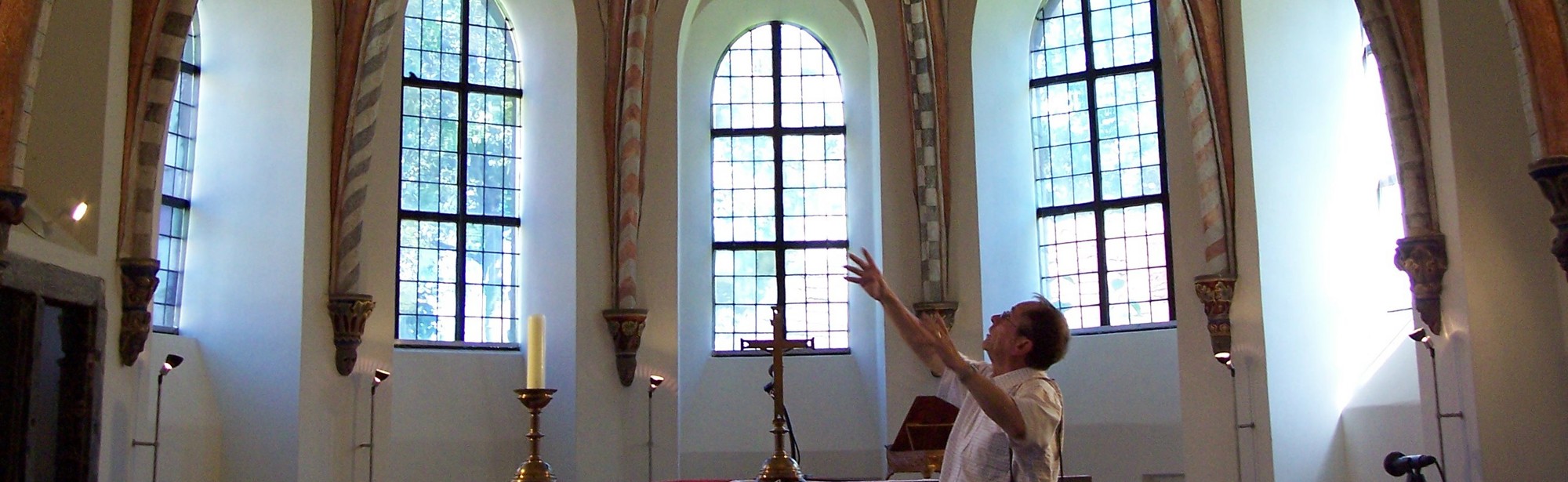 De bijzondere gewelfschilderingen van het Salvius kerkje in Limbricht. Oudste muurschildering van Nederland.