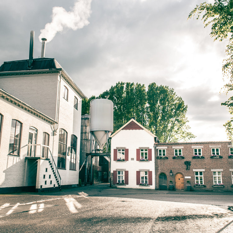 De Alfa Bierbrouwerij gezien van buiten