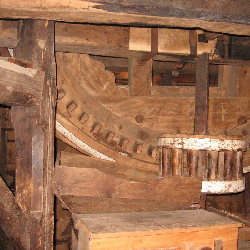 Detail op binnenwerk molen