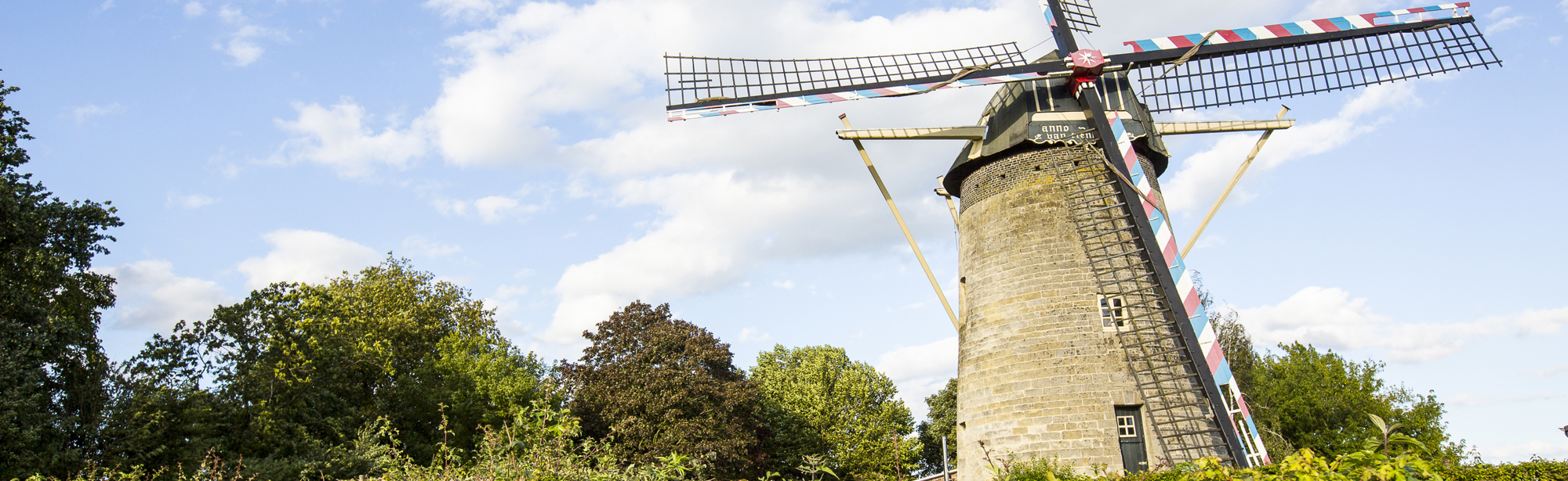 Zicht op Tienhovenmolen Bemelen