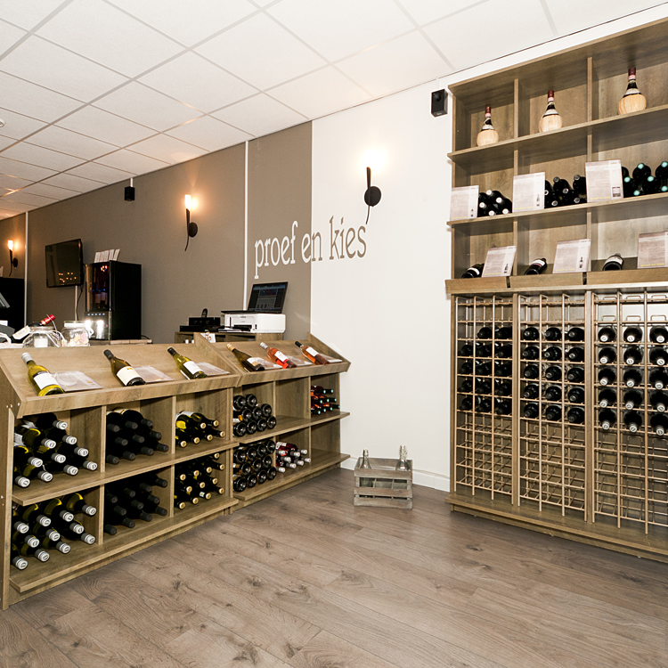 Het interieur van wijnhandel Vino Vidi Vici