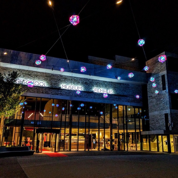 De ingang van Filmhuis de Domijnen in Sittard