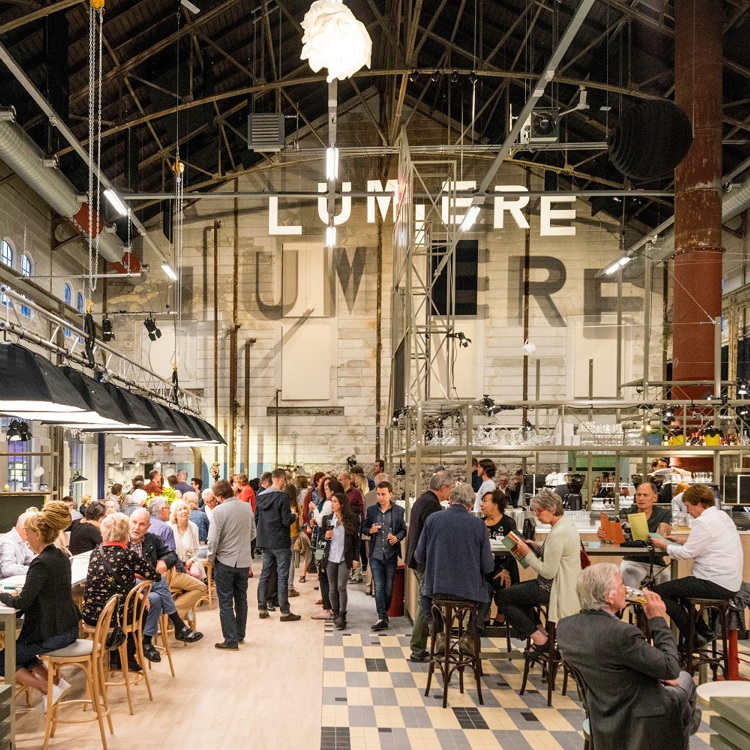 Horecagelegenheid binnen Lumière Cinema in Maastricht