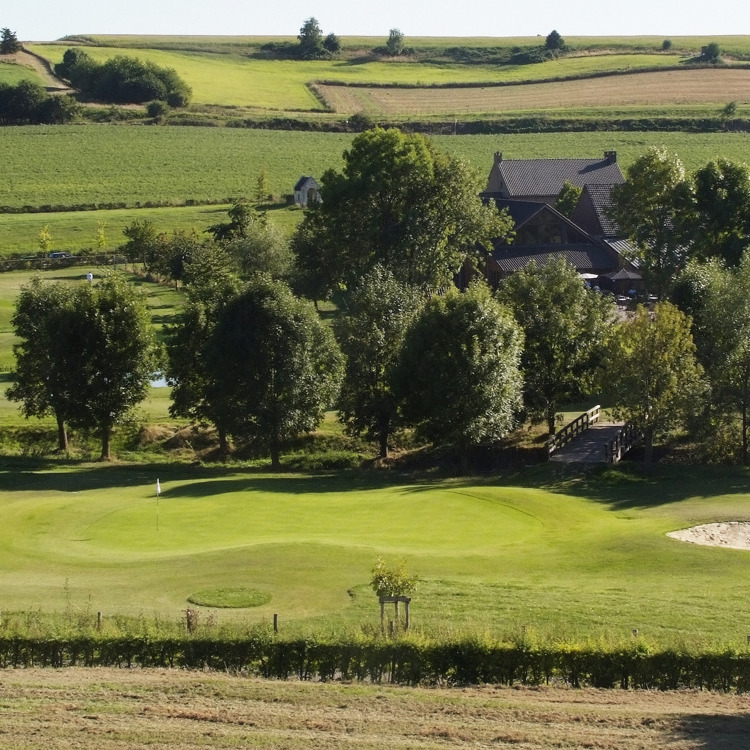 Groen uitzicht over de golfbaan van de Eyserhof