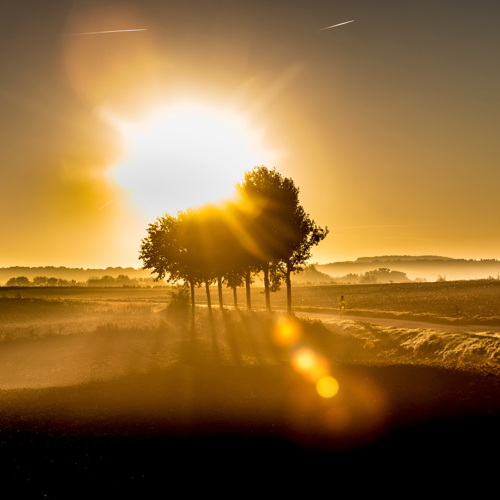 Een indrukwekkende zonsopkomst in het Heuvellandschap