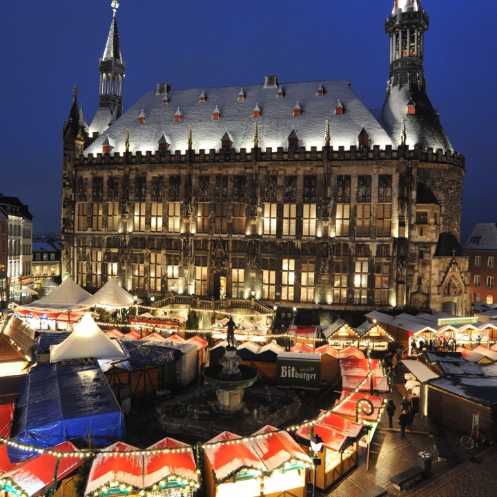 Overzichtsfoto van Weihnachtsmarkt Aken