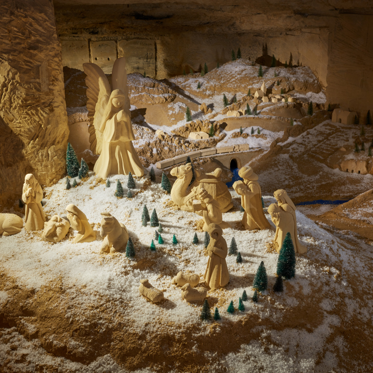 Mergelsculpturen in Kerstsfeer MergelRijk Valkenburg