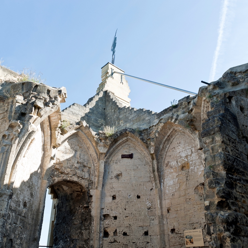 Kasteelruine Valkenburg aan de Geul - kapel met engel