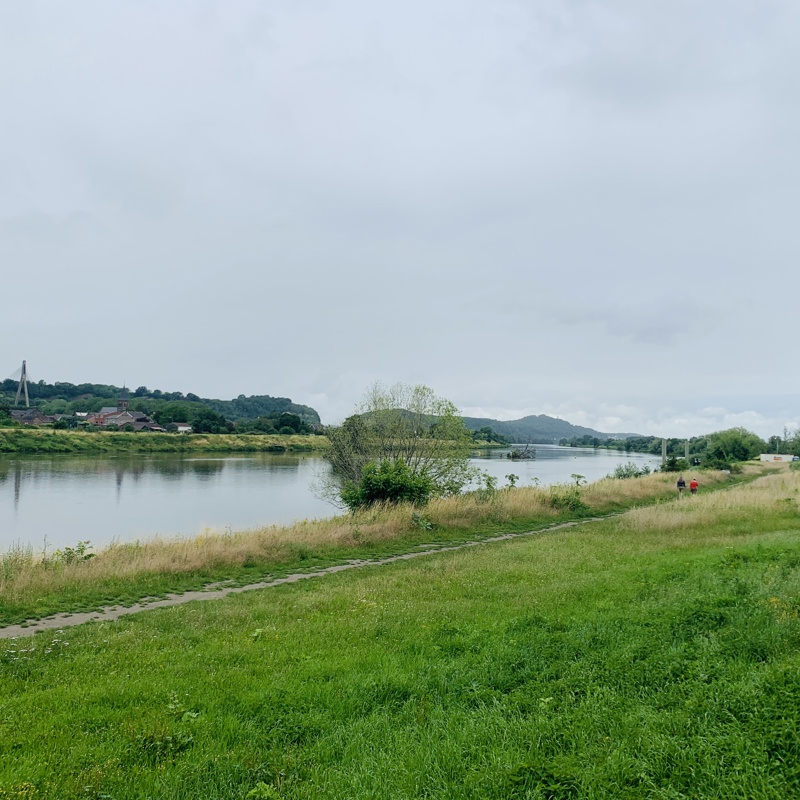 Uitzicht Op De Maas Vanaf Eijsden