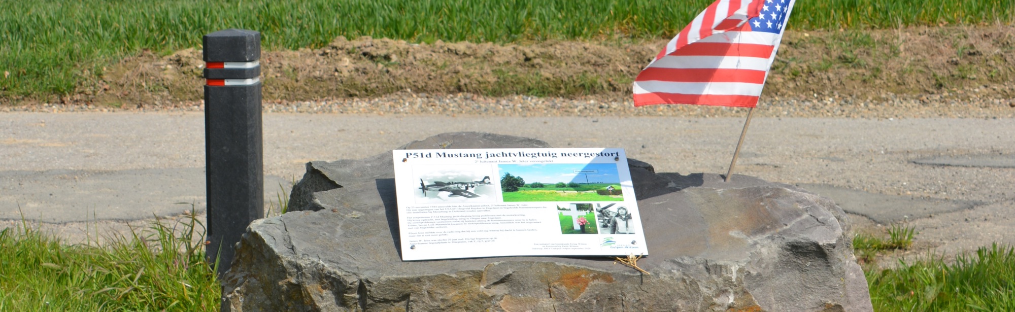 Herdenkingsmonument Wittem met uitzicht op de Toscaanse cipressen