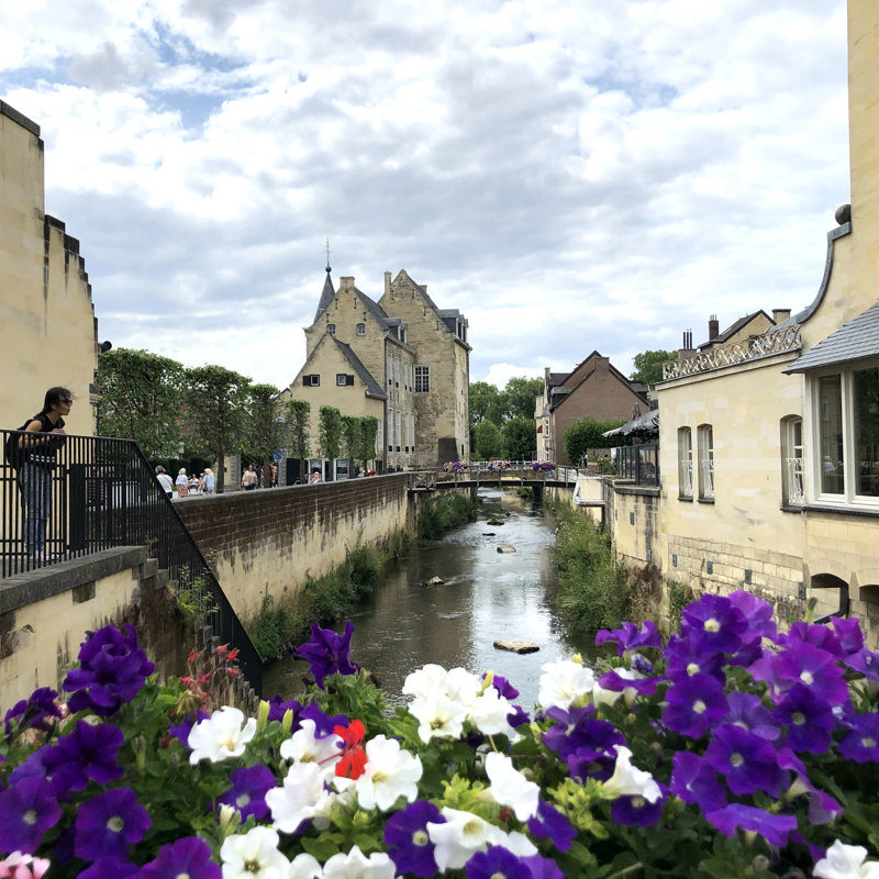 foto van de geul gemaakt vanaf de geulerpoort