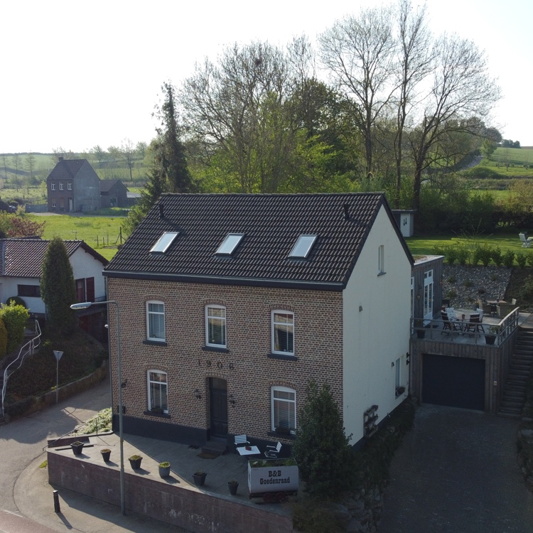 Het aanzicht van het gebouw van B&B Goedenraad