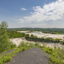 Uitzicht vanaf de Mijnsteenberg over de Sibelcogroeve in Parkstad